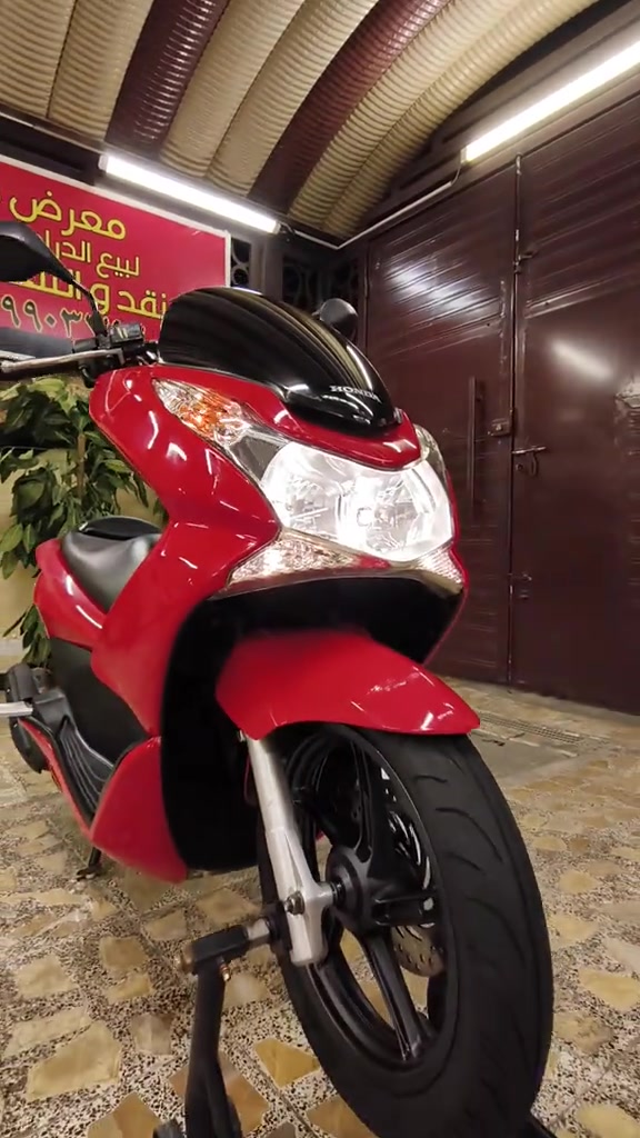 للبيع ( PCX) الجيل الأول (150) سيسي للاستفسار/***********/ حاوية رمبة مكفولة كفالة عامة من معرض دبي لبيع الدراجات اليابانية والكهربائية الاعضمية قبل خروج الكم بإدارة مهند الدبي
