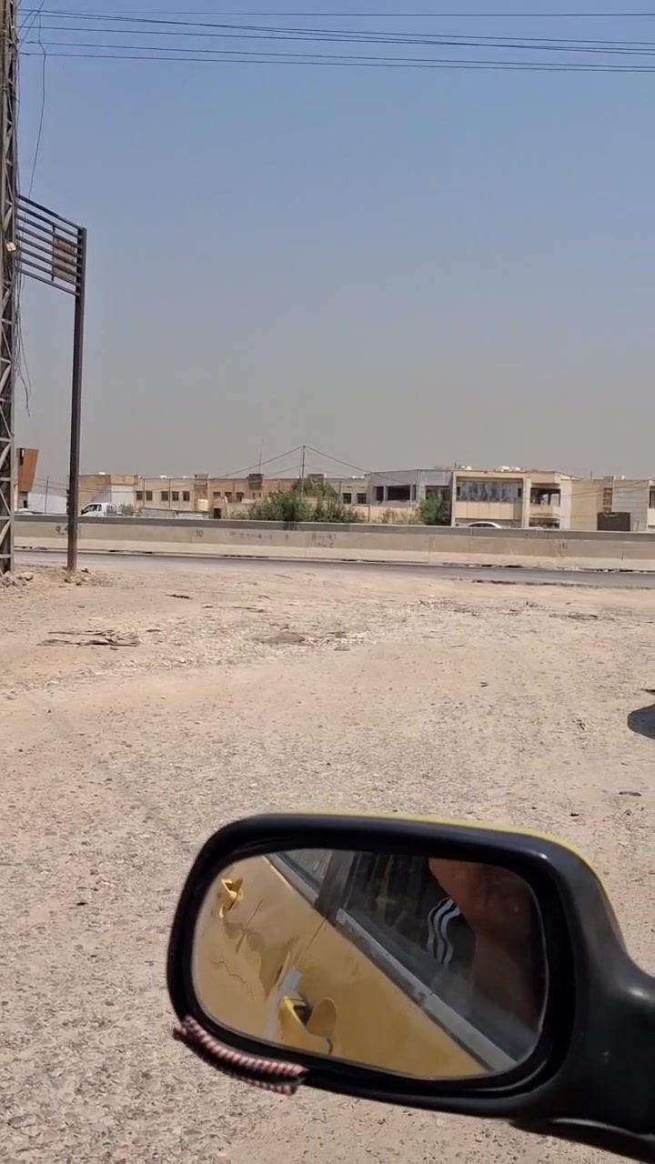 سلام عليكم للبيع قطعة أرض العنوان سلمان باك مقابيل التأميم قرب بسماية مساحة 200/ نزال 20 واجه 10 الخدمات ماء كهرباء مجاري انترنيت عليهه شارعين السعر 33 وبيه محال كلش بسيط  التواصل ولاستفسار على الرقم ***********