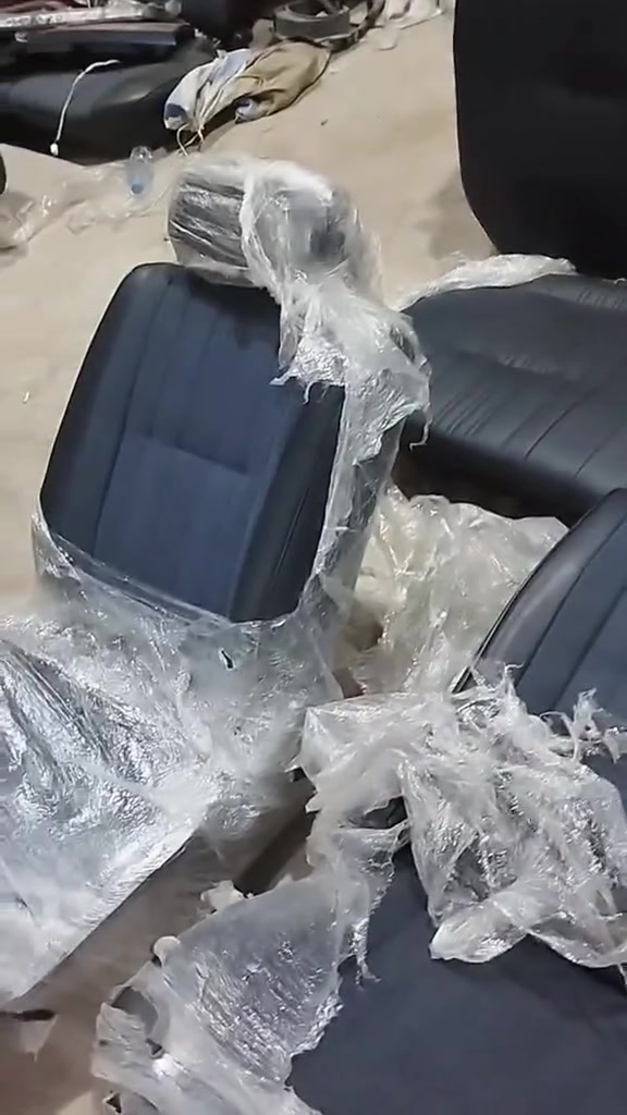 كشنات أرنب سيدان ستيشن العنوان بصرة***********
