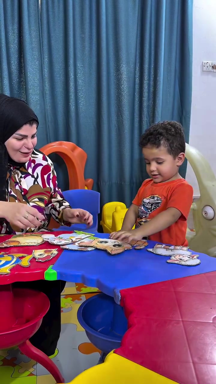 🧩✨ اكتملت لعبة البازل اليوم بفضل أنامل أبطالنا الصغار! 🐾🐱🎨
خطوة بخطوة، يتعلم صغارنا كيفية التفكير والتركيب ووضع كل جزء في مكانه المناسب لتكتمل اللوحة الجميلة! 💡👏
عمل ينمي مهارات التفكير والتآزر البصري والحركي لدى أبطال الحضانة 🌟❤️
العنوان : البلديات شارع المستوصف مقابل مدرسة دار المميزين
للاستفسار والتواصل ‭***********:

#حضانة #روضة #البلديات #بغداد #العراق #اطفالنا #التعلم_باللعب #لعبة_البازل #انشطة_اطفال #العاب_تركيب #تنمية_مهارات #اكسبلور #اكسبلور_فولو #اكسبلور_بغداد #explore #fyp
