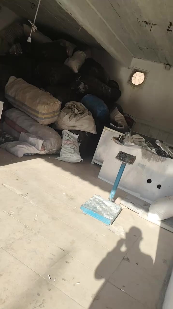 سلام عليكم بو كرينه همي تشتي ناف مالي فافون قوتيك سفر
سبلت ١طن/ 60هزاري
سبلت 2طن/ 150هزاري
سبلت طن ونيف/100هزاري
سبلت ٣طن 200هزاري
هجي هبي تلفونه في رقمي بكه ***********
