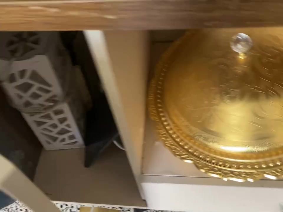 سلام عليكم غراض منزليه العنوان بغداد (مدينه
الصدر)
التواصل فقط واتساب
***********
الرقم الثاني 0772414160

