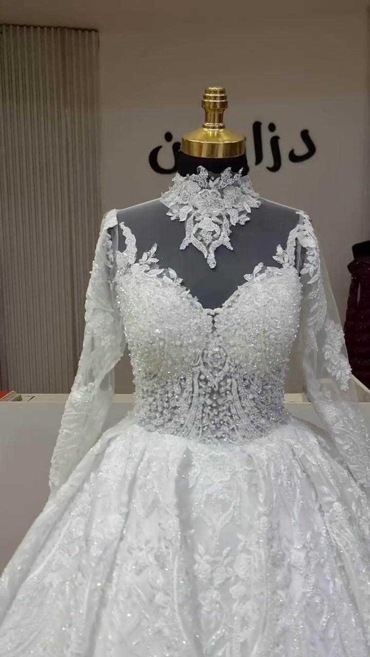 (دزاين): تألقي بسحر خاص مع دزاين ✨👰
لعروستنا المتميزة، نقدم لكِ أرقى بدلات الأعراس بتصاميم حصرية تجعلكِ نجمة الحفل.
📍 الموقع: [حله شارع الجمعيةمجمع بيروت الطابق الثاني]
📞 للحجز والاستفسار: [ ***********]
​من دزاين.. حيث يبدأ الجمال.
