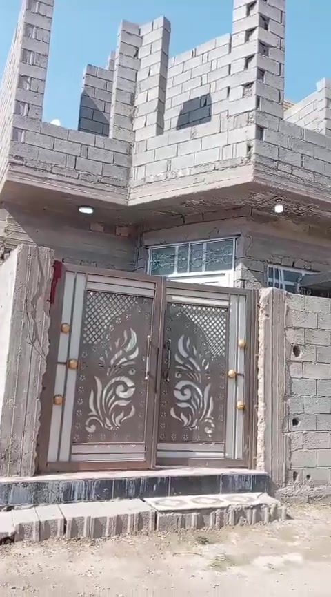 بيت مشتمل لبيع زراعة ثانيه خلف سكه مساحه 100متر البيع سعر 45 بي مجال بصيط***********
