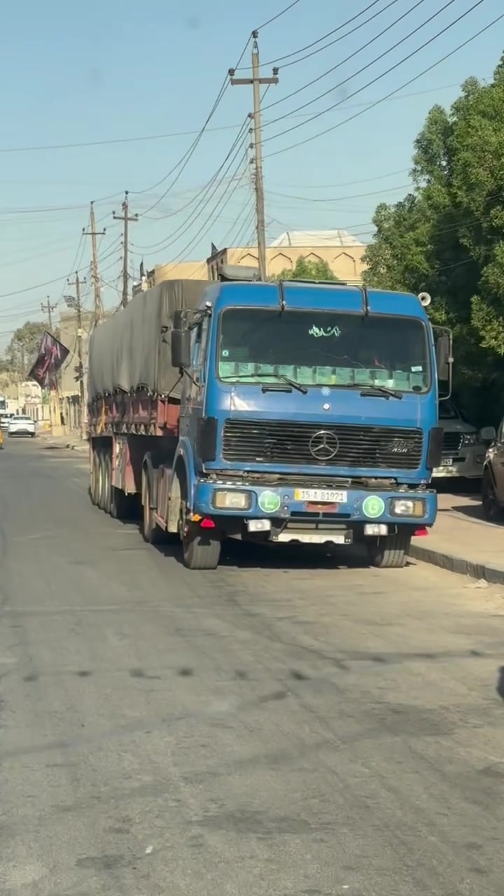 سلام عليكم للبيع البي  (راس فقط)  موديل 1988 مكينه 33 كير 160 تخم تاير مكفوله  مكان بغداد  السعر170وبيها مجال  للاستفسار اتصل ***********
