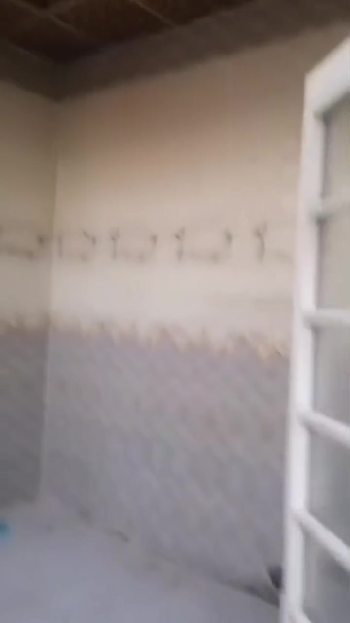 السلام عليكم
بيت جديد سعره مناسب للبيع الشبانات البزل الاول الفتحه الثانيه نضيف ومرتب وسعر مناسب طابق ونص 100 متر مربع يحتوي على غرفتين واستقبال ومطبخ ومخزن وصحيات داخليه وخارجيه يبعد عن الامام 2كيلو بناءه طابوك درجه اولى
عقد 117 مكاتبه ويه ابو الگاع  
السعر 60 وبيه مجال
للأستفسار الأتصال ***********
