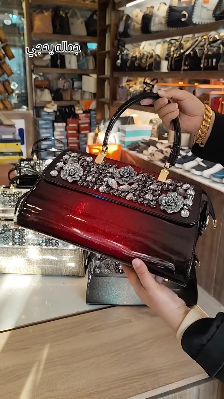 حقيبة نسائية • فخامة • أحذية طارق