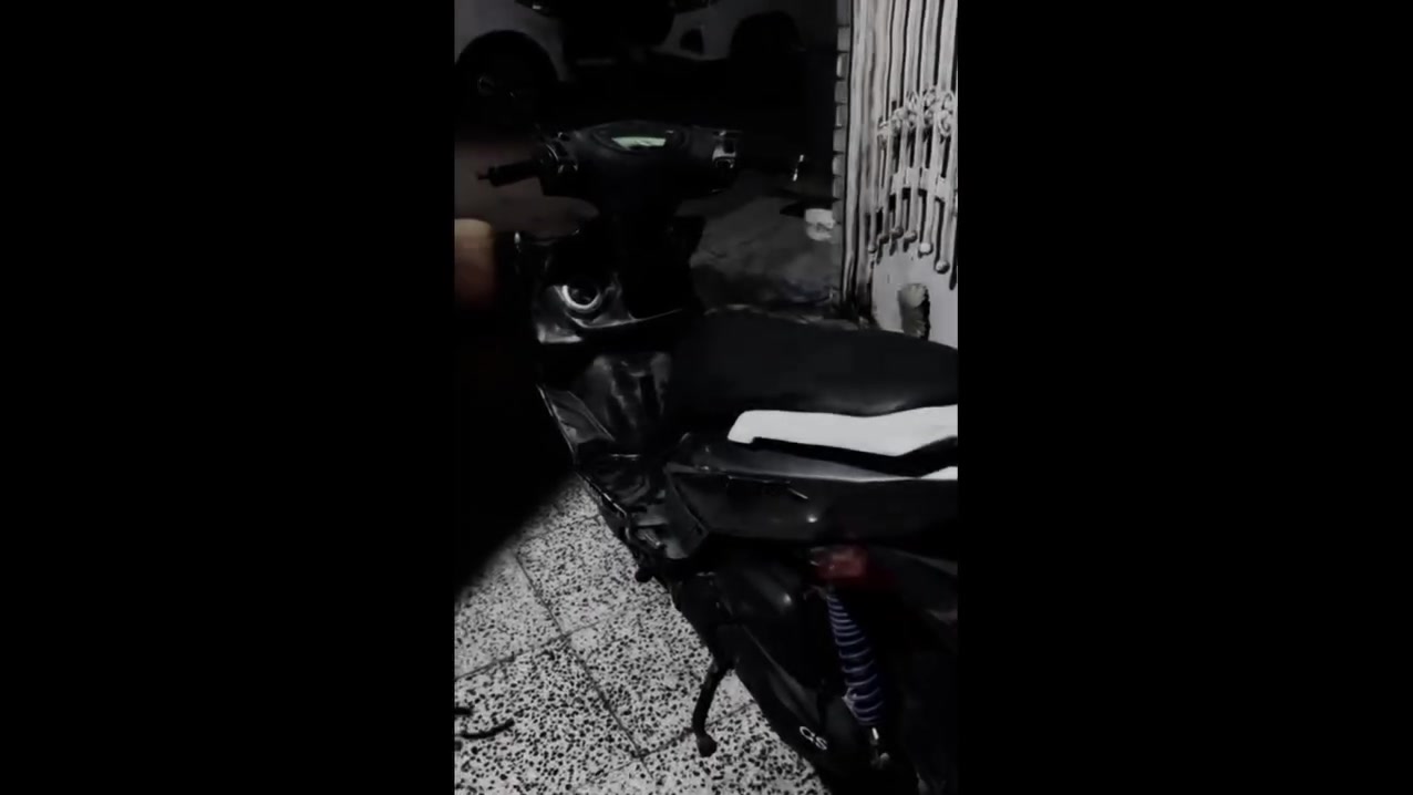 سلام عليكم دراجه جيتي ار دراجه نضيفه وكلش حلوه كهربايات كله شغاله شاشه 3 الوان مكينه ما مفتوحه عارضه 875 وبيه مجال بسيط مكاني الامين ثانيه 
***********
