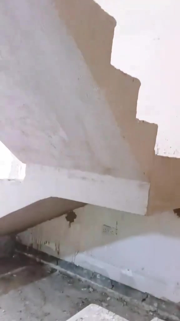 رسم جديد درج اطواني ريكم بل شغل خلفه جص بورك وتشميع  ‪***********
