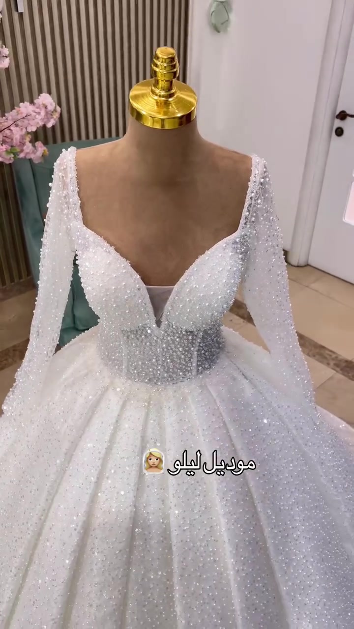 لان ليله العمر تستحق اطلاله ماتتكرر ❤️‍🔥

موديل ليلو 🤍👰🏼‍♀️
تصميم يخطف النظر من اول لحظة وتفاصيلة مصممة للعروس الي تحب الفخامة والرقي بكل ضهورها 👑
اذا تتخيلين نفسج بهالاطلاله بليله عرسج… يمكن هذا هو اختيارج 🤍
للحجز  والاستفسار :راسلونا خاص ***********
متوفر للحجز 
العنوان بغداد حي الجامعة شارع الربيع قرب نفق الشرطة مجاور لقمة مقابيل مرطبات المنار #اكسبلور_فولو #بدلات_زفاف #فساتين_سهره #ازياء #الشعب_الصيني_ماله_حل😂😂
