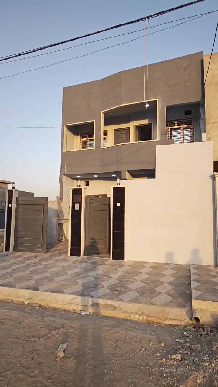 بيت بالتربية الرابعه للبيع يقع البيت على شارع 20 مساحة البيت 150 متر طابقين معزول الاول عن الثاني وبسعر مناسب .
للأستفسار الاتصال :
*********** 
***********
***********
***********
او مراجعه مكتب اهل اليسر للعقارات في حي التعليم العالي مقابل مدرسة النبراس الأهلية
