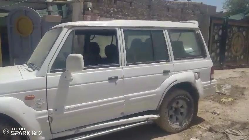 سلام عليكم سياره 2001سياره نضيفه حيل تخم تاير جديد سياره جاهزة من كلشي باتري جديد كهربات كلها شغله مكينه بلاديه 6vسعر 25وبيه مجال  مكان بابل حمزه الغربي راعيهه ما اندله سنويه موجوده هاذا رقمي ***********.        مكلف بل نشر  ما اريد🖤
