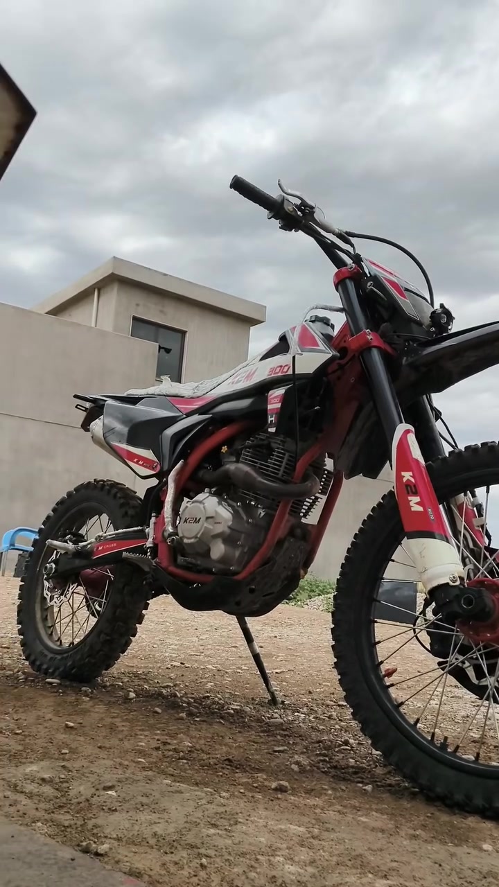 للبيع كيتي أم موديل 2024.سعر كلش مناسب درجه نضيف مال بيت محرك300cc سعر975 بي مجال استفسار رقم عنوان كركوك ناحيه تازه خورماتو ***********
