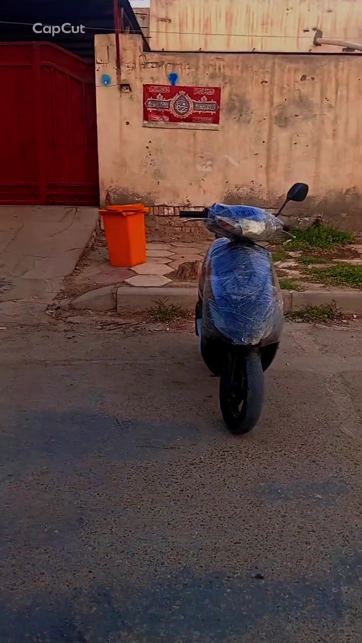 سلام عليكم دراجة ساسوكي 60 للبيع دراجة وكيل كهربائية كله شغاله نكره سلف بكل وقت ( السعر 650 ) و بيه مجال 
الاستفار مكاني عماره 
***********
