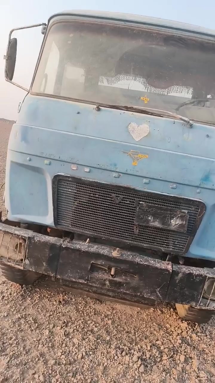 شاحنات • للتواصل