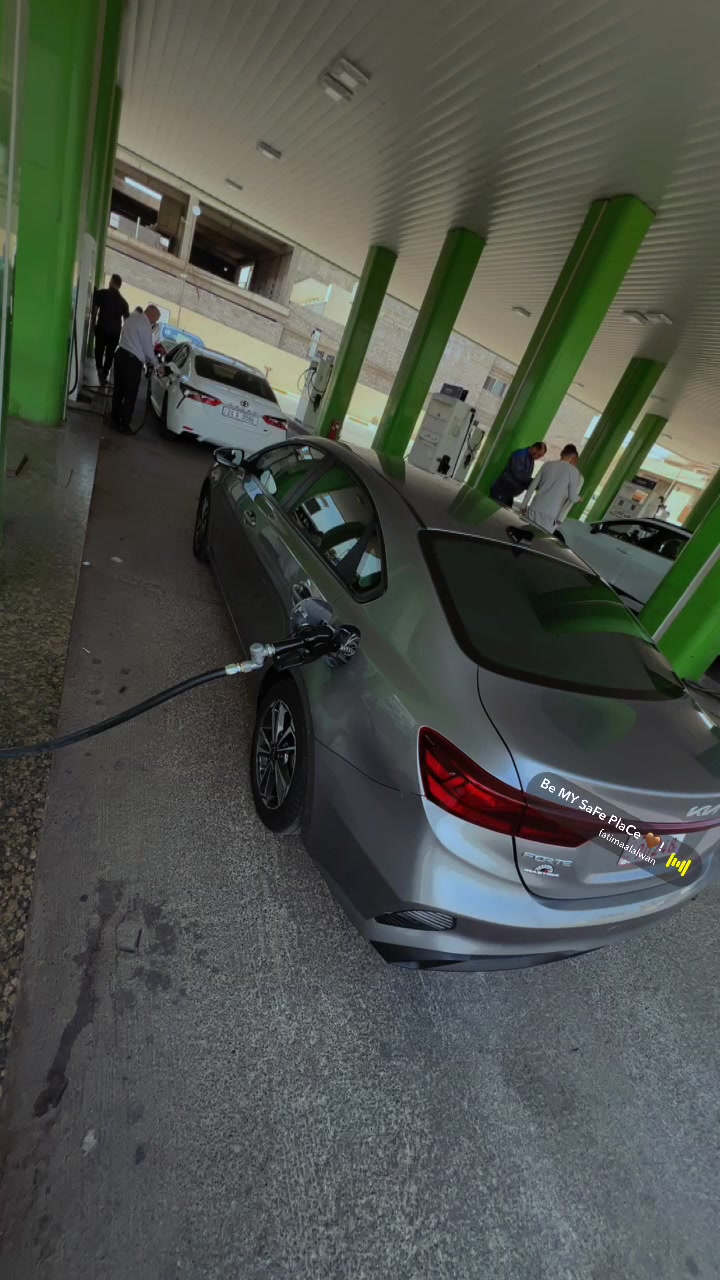 النوع: KIA FORTE
الفئة: نص فول 
الموديل:2023
محركك:V4
نوع الوقود:بانزين 
الرقم: اربيل جديد  
مسافه مقطوعه:16000 M
مكان. السيارة موصل
السعر :140وبيها مجال 
للتواصل :***********واتساب
