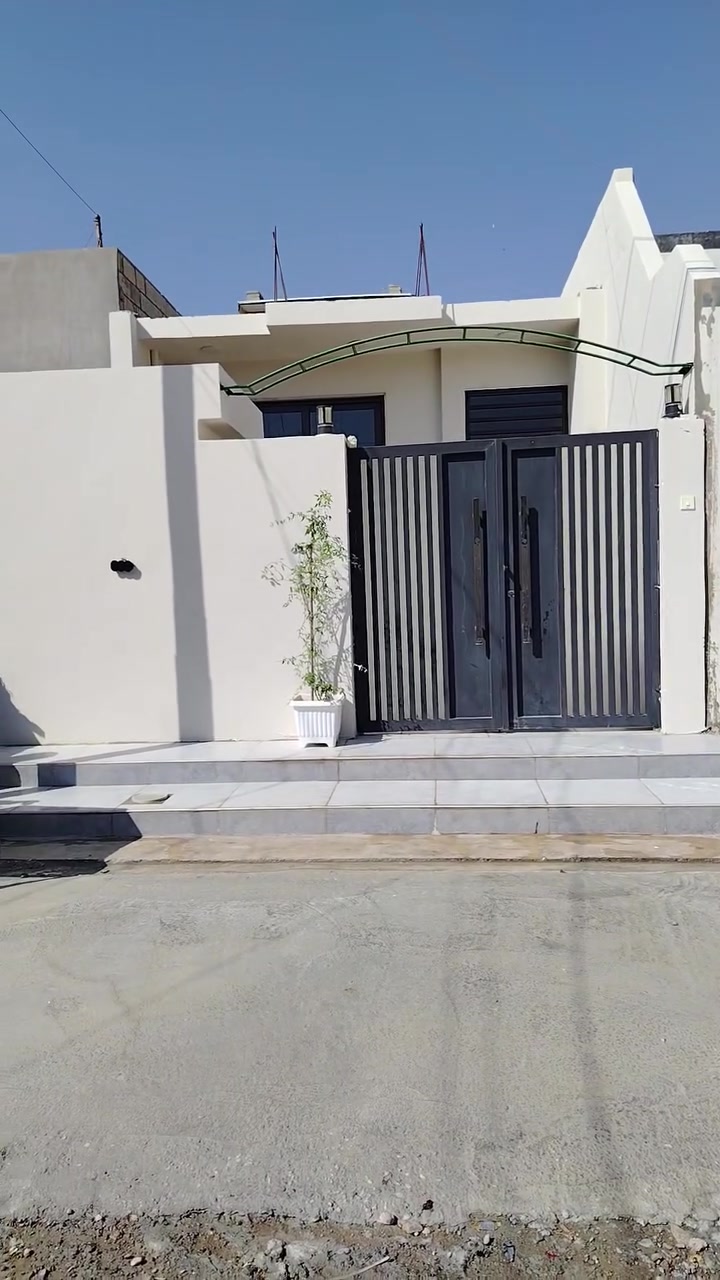 كركوك حي العسكري الزراعي قرب أسواق البركه *********** بيت ١٠٠ متر بناء حديث وشغل درجة أولى
