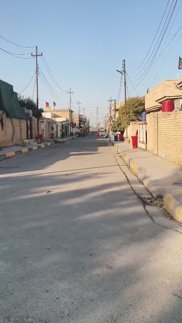 يا الله 
بيت للبيع المساحة ١٥٠ متر 
معمل السوس طابو صرف قرب حسينية الحوراء زينب ع طابقين 
سعرة جيد 
للاستفسار 
***********
***********
مكتب حاتم كريم للعقار اهلا وسهلا @
