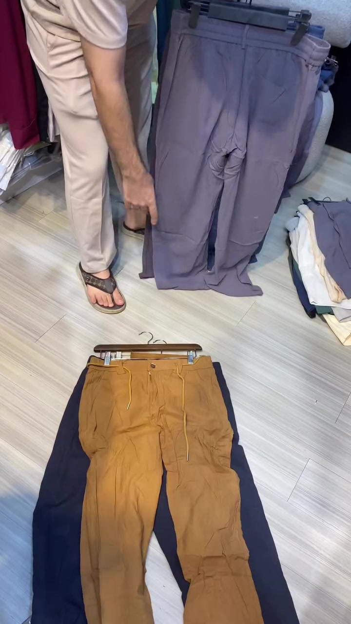شلعه قيسات كامله القطعه ب٥ شلع كل الكميه ٠٧٧١٥٥٢٢٢٦
