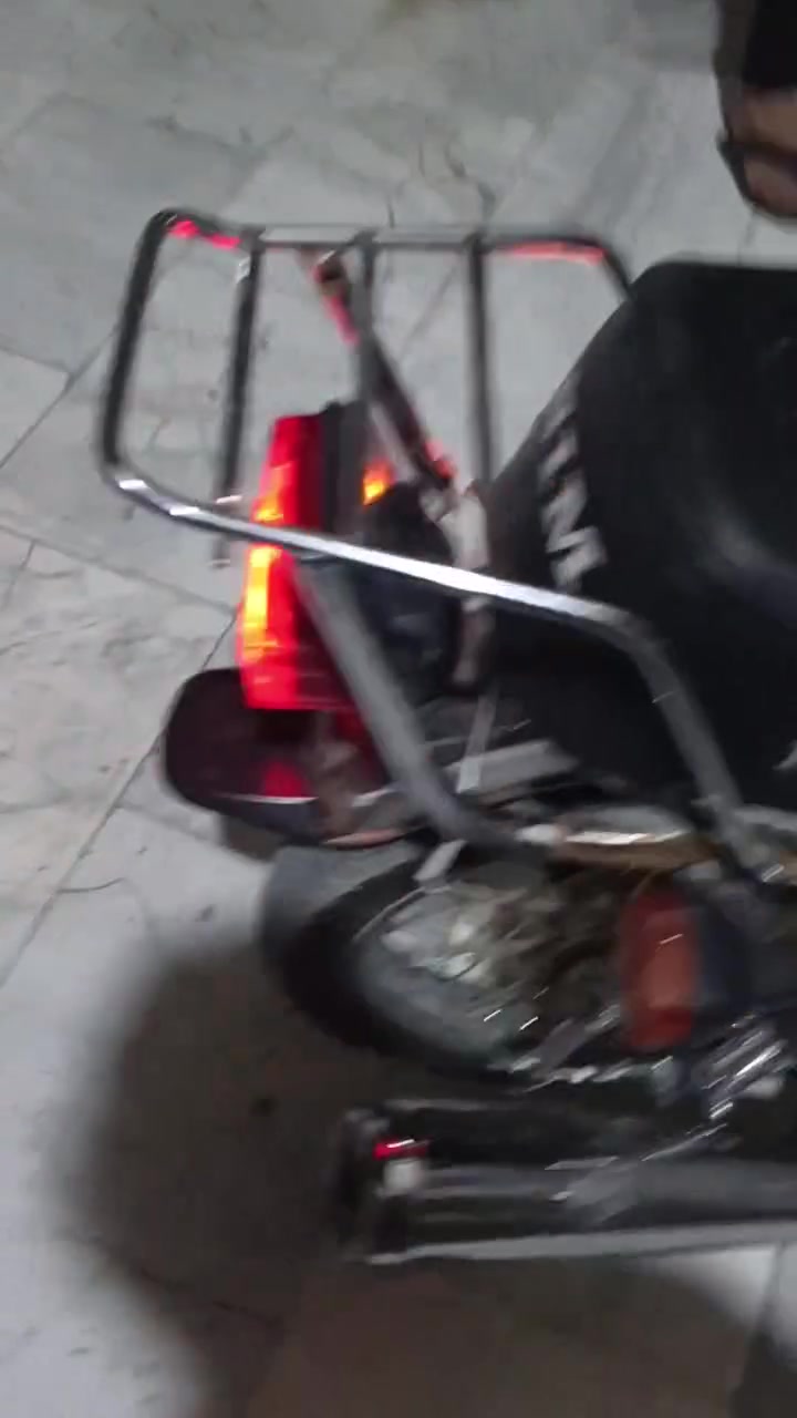 دراجه نامه مديل ٢٥ دراجه عوزه ترتيب قليل المكان ناصريه مركز انه مكلف بلنشر هاذه رقم صاحبه***********
