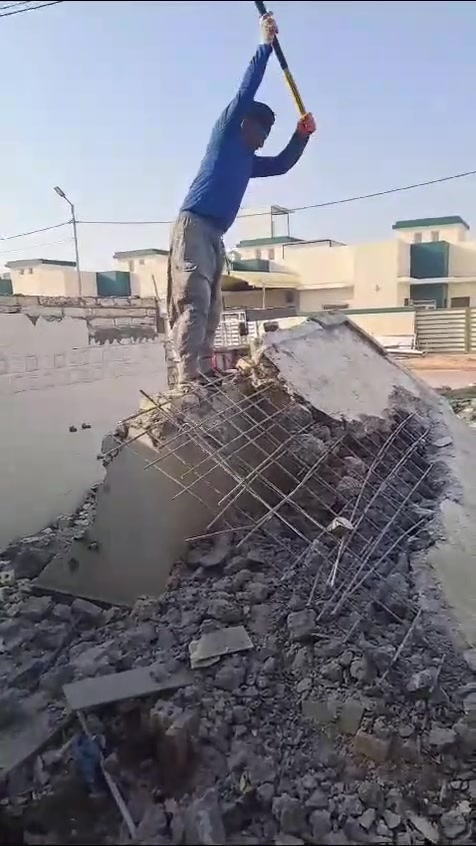 السلام عليكم كادر اختصاص تفليش تكشير حفر دفن تنضيف تدخيل سبيس قلع الكاشي بأسعار مناسبه ***********
