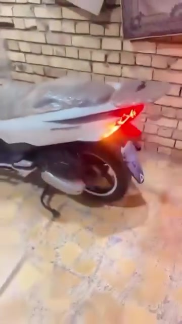 السلام عليكم 
دراجه PCX جيل الثاني ياباني اصلي مكفوله 
السعر 1700 وبيها مجال قليل
المكان بغداد البلديات
الهاتف *********** واتساب فقط
