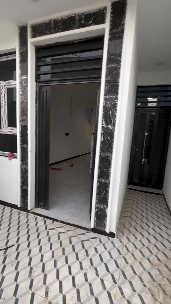 🏢 مكتب ركن بابل للعقارات
🔷 عن توفر مشتمل للبيع

✨ بناء حديث • غير مسكون • طابقين

📐 المساحة: 100 متر

📍 موقع العقار: حلة

على الشارع الرابط بين شارع 80 وشارع 100

🛣️ شارع شريفة الجديد

📌 قريب من الشارع العام

⭐ موقع مميز ومكان مميز

📜 السند: زراعي سنة 25

🏠 بناء حديث وموقع حيوي، مناسب للسكن والاستثمار.

📞 للاستفسار:

مراجعة مكتب ركن بابل للعقارات أو الاتصال على الرقم المثبت أسفل الصفحة.

🏢 عنوان المكتب:

حلة – حي المعلمين

🔹 نستقبل كافة العروض

بيع • شراء • إيجار • سكني • تجاري • زراعي

🔹 ترويج وتعقيب المعاملات

💙 ركن بابل للعقارات

دائماً في خدمتكم… وثقتكم بصمة نجاحنا

✨ موقع مميز | مكان مميز | ثقة وبصمة ✨
