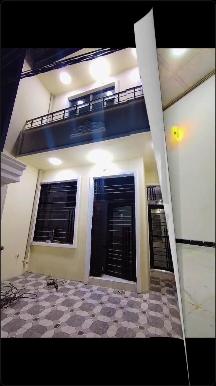 طابو زراعي سند 25
100 متر طابقين بناء حديث زيرو جديد كامل خدمات مي كهرباء تبليط دور الزراعه وسعره مناسب 
للاستفسار ***********
