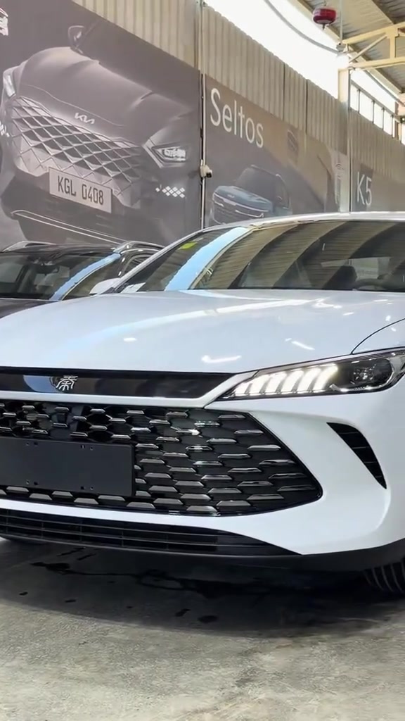 🚘🔥 BYD King Plus موديل 2025 للبيع بالأقساط
✨ السيارة زيرو
💵 المقدم: 10% فقط من سعر السيارة
📅 القسط الشهري: 500,000 دينار
⏳ مدة التقسيط: 60 شهر

✅ التقسيط متاح لجميع المنتسبين والموظفين

📍 الموقع: بغداد – زيونة

📞 للاستفسار:
***********

🔥 سيارة زيرو + مقدم 10% + تقسيط 60 شهر
