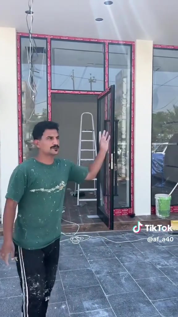علي العبودي ***********

