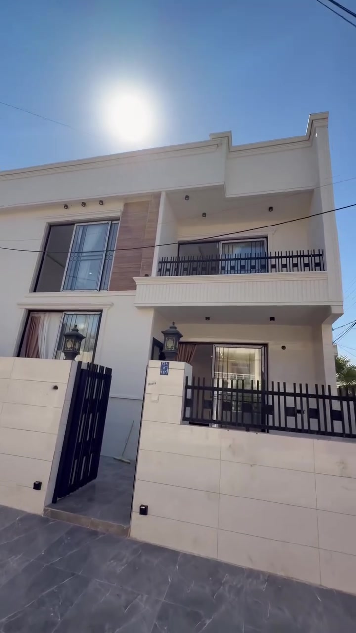 دار 150متر مربع قرب كورنيش سياحى للبيع اربيل فرمان بران 
***********-***********
