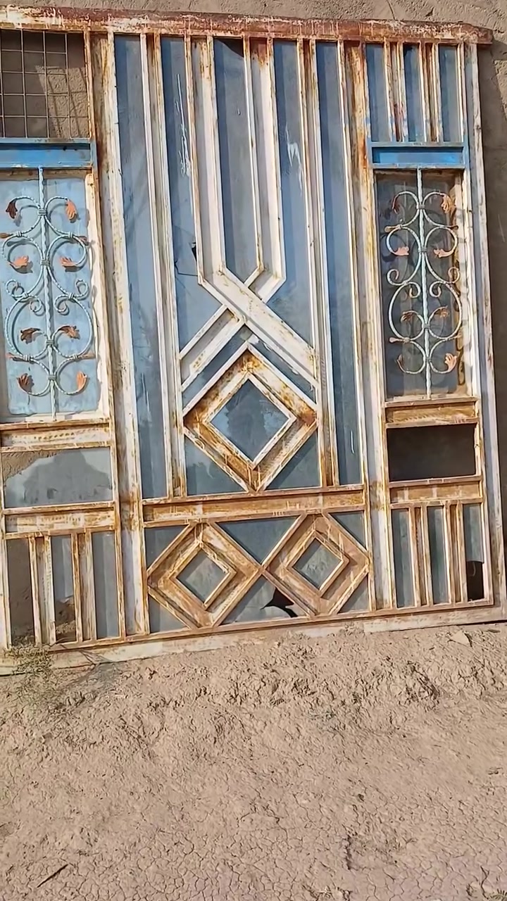 شباك • ٢٫٥م×٢٫٥م • مكلف بلنشر