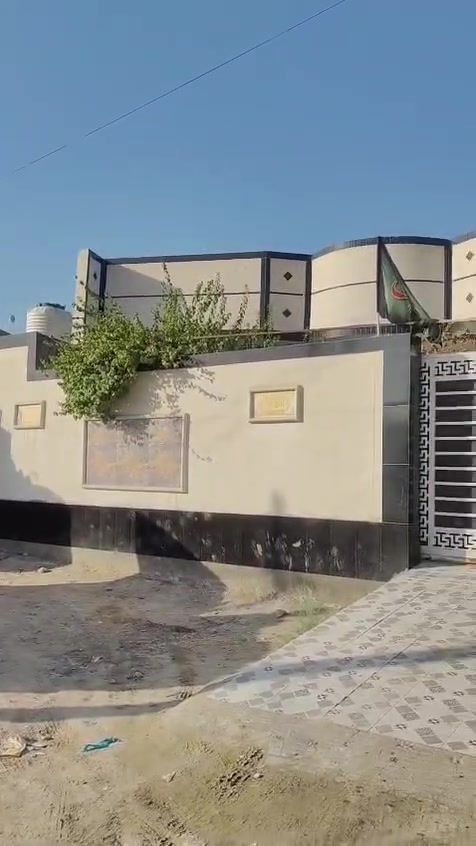 يالله اللهم صلي على محمد وال محمد بيت للبيع مساحته ٣٠٠ متر سند ٢٥ تفاصيل أكثر داخل الفيديو العنوان كربلاء طويريج خلف المعارض للاستفسار *********** عقارات تاج القمه شارع أربعين مقابيل الطابو السعر ١٨٥ مليون
