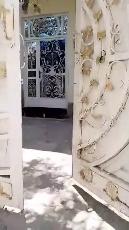 🏠 بيت للبيع
📐 المساحة: 144 مترًا مربعًا
🏢 البيت: طابقان
الطابق الأول:
• استقبال
• مطبخ
• صالة
• غرفة
الطابق الثاني:
• غرفتان
• صالة
• حمام
✅ البيت كامل ولا توجد فيه أي نواقص.
📍 الموقع: بعقوبة – المفرك، خلف مركز الوحدة.
📞 للاتصال والاستفسار:
***********
