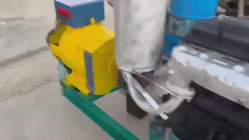 سلام عليكم مولده كيه ٢٧٠١ نظيفه جدا مشتغله يوم واحد فقط بيها ضمان ١٠ ايام مكاني حله سعرها ١٦ ورقه 
الاتصال ع الرقم ***********
