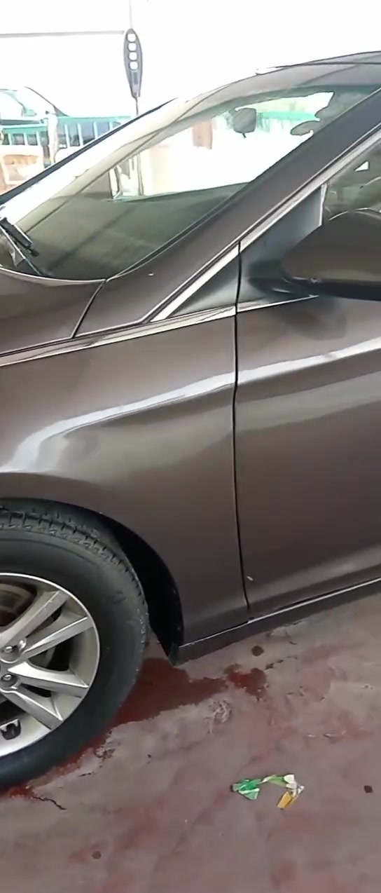 سلام عليكم سوناته البيع 9300
بيه صبغ  5 قطع صور الحادث موجوده بل منشور ***********
