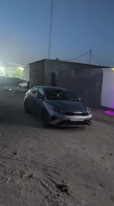 بيت للبيع 100 المساحه جاهز جديد نجف طريق كربلاء 
نجف عمود 123 قريب على شارع للاستفسار ***********
