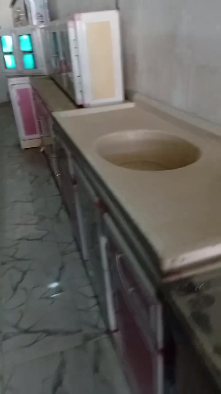 معمل ومعرض أبو فاطمه العنوان الحمزه الغربي المدحتيه حي العسكري قرب صيدلية الماس الرقم ***********
