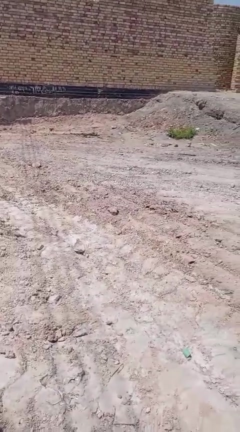 قطعه أرض زراعي بشارع ابو راضي المساحه 250 متر قريبه لشارع التبليط كلشي متوفر يمهة ماي عمود الكهرباء بل الباب الاستفسار ***********
