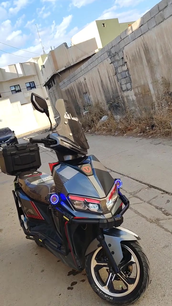 ماطور تايلج 2025 بشهر 8 اخر أصدر ماطور جديد جلخ ما بي ماطور بطاريات عقل ملف كلو شرط يحتوي على بصمتين وسويجين كرتين ماطور كلو شرط السعر مناسب 850 بي مجال ول يريد يجي خاص

نص مكتوب في الصور:
- HONOR X9d