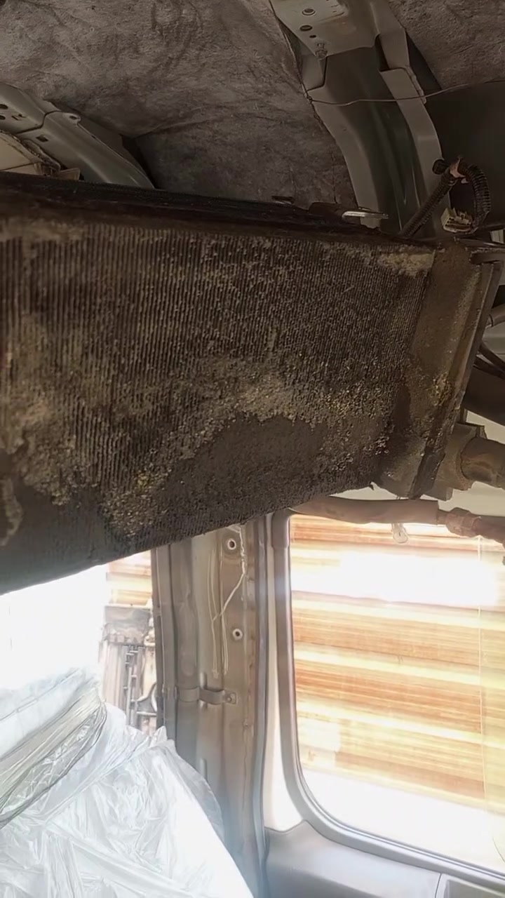 السلام عليكم 
من رخصه الادمن 
صيانه تبريد الكوستر 
شحن غاز، غسل فريز، فحص ليك ، تحوير راديتر 
تبديل كمبريسر 
العنوان الشعب حي البساتين 
***********
***********

