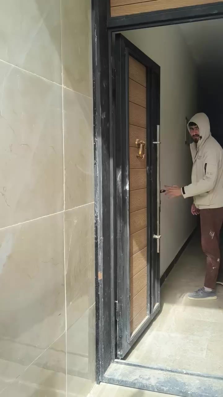 دار للبيع 💯 م
الدوره البو عيثه
مجمع شواطئ دجله شارع المطار
واجها 5
نزال 20
تنازل شركه مباشر 
بيتونه كبيره 
عددغرف 4
صحيات عدد2
بيت كامل مفتاح 
شغل نضيف مراحل العمل كلها مصوره بلكامل 
للبيع فقط هاتف 
***********امجد
