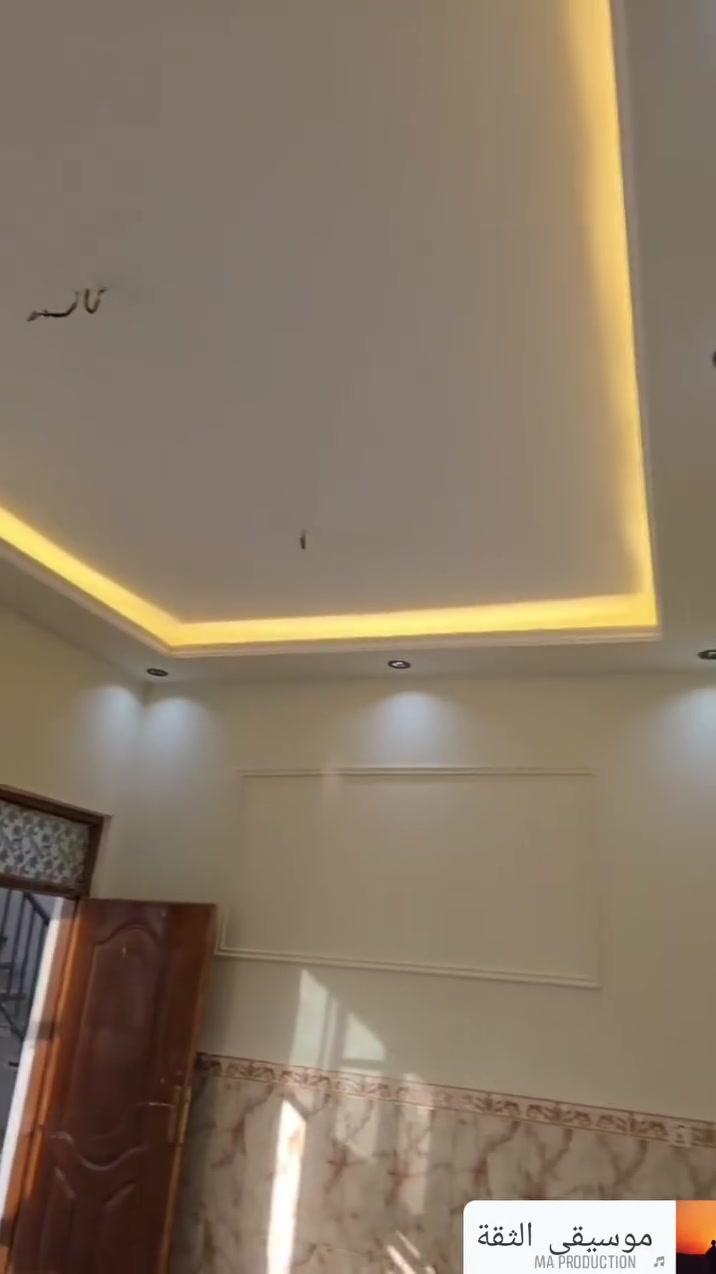 منزل للبيع بموقع مميز وبسعر مناسب في الديوانية للبيع او مراوس حسب قناعه

📍 حي الفرات – قرب شارع المستوصف
📐 المساحة: 100 متر مربع
📏 الواجهة: 10 أمتار
🏠 ركن وعلى ساحة
📄 طابو صرف
🏗️ بناء كونكريت مسلح
🏢 المنزل مكوّن من طابقين

الطابق الأول:
غرفة، صالة، استقبال، مطبخ، ودورتي مياه.

الطابق الثاني:
غرفتا نوم، صالة، ومخزن.

استفسار اتصل بالرقم ***********
