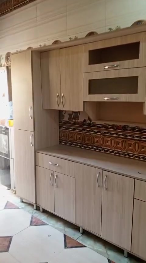 غرفة نوم • أثاث خشبي