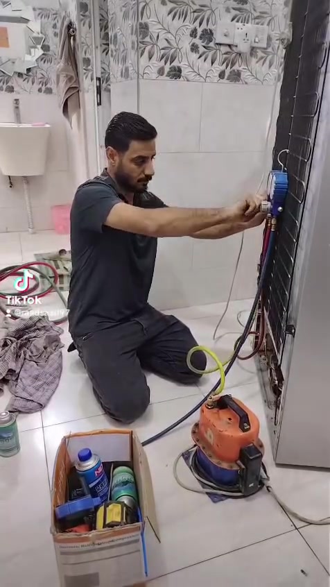 ❄️ صيانة الثلاجات موقعياً في جميع مناطق بغداد ❄️

إذا ثلاجتك ما تبرد، بيها تهريب فريون، صوتها عالي، أو بيها أي عطل… لا تتعب نفسك بالنقل.

✅ فحص وصيانة في موقع الزبون✅ تشخيص دقيق وإصلاح بأفضل جودة✅ خدمة سريعة في جميع مناطق بغداد✅ أسعار مناسبة مع ضمان على العمل

📞 للحجز والاستفسار:***********

🏠 شركة صلح في بيتك👨‍🔧 بإدارة مهندس رعد📲 

صلح في بيتك… خبرة وثقة وخدمة توصلك لحد باب البيت.

