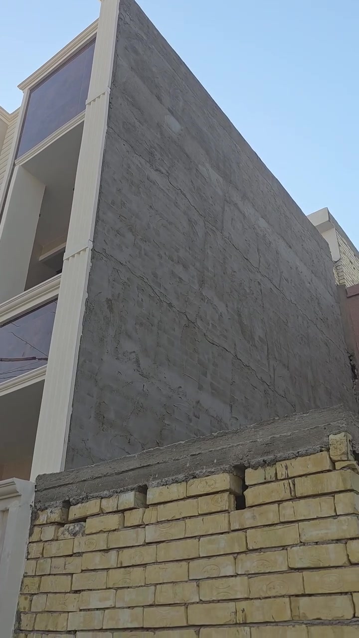 مشتملات حديثه للبيع غير مشمول بمنصة عقاري المساحه ٦٠م ثلاث غرف نوم واستقبال وحولي مطبخ الشعب مقابل سوق اربع الاف قرب روضة السندباد على شارع ٢٠م رصيف عريض للاستفسار الاتصال بالرقم ***********
