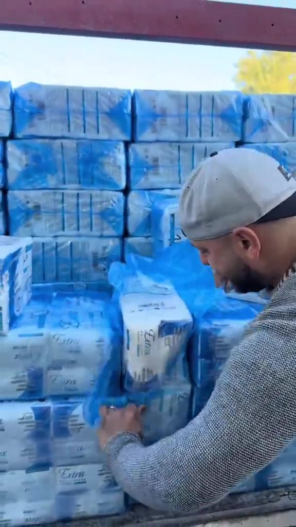 مناديل ( كلينس ) اكسترا .
درجة اولى نعومة و3 طبقات الاصلي ابو السحابة  500 سحبة 💯
البالة كاملة 40 قطعة ب26 الف دينار فقط 
🚗 التوصيل مجاني لجميع محافظات العراق .
عرض خاص لفترة محدودة 🥳
للطلب خاص او واتساب ***********