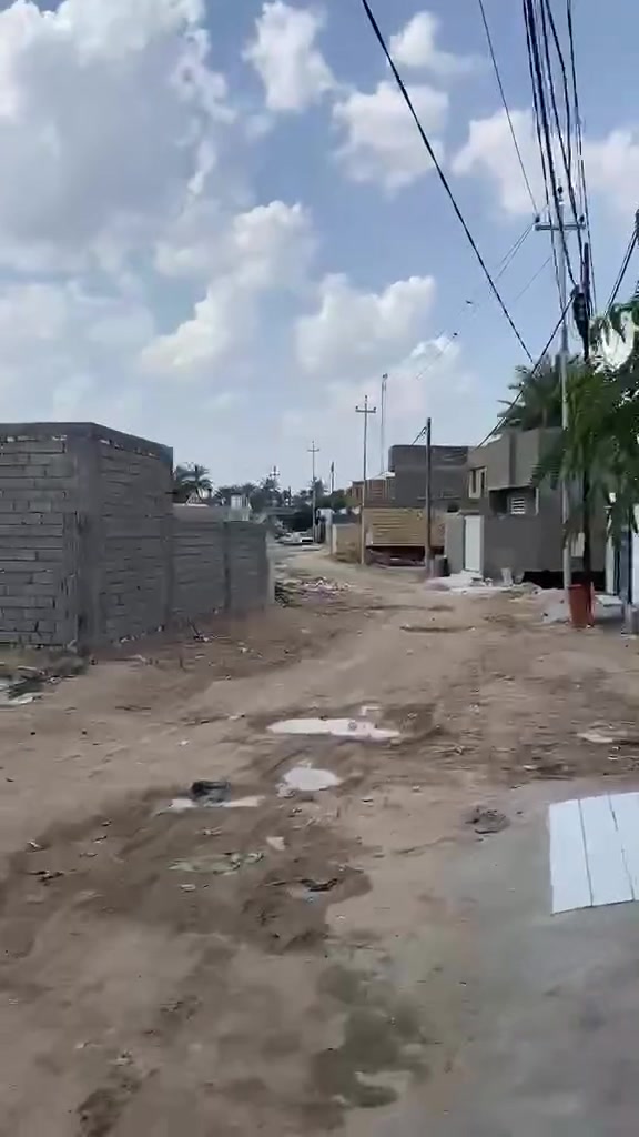 السلام عليكم
قطعه ارض للبيع 
مساحه 100 متر
ع شارع 100
قرب مجسر المشاة 
تبعد عن الشارع الرئيسي 80 متر
السعر خاص 
***********
