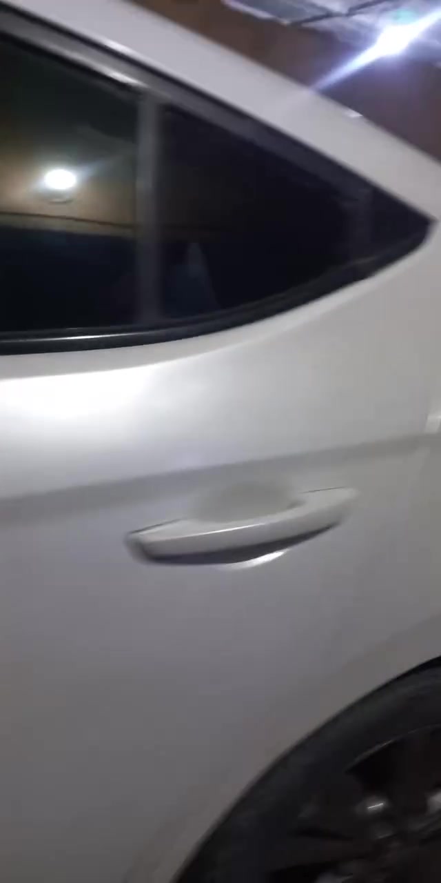 النترا موديل ١٨ امريكية رقم نجف بأسمي انكليزي سنويتها ٣١ ابيض صدفي مكينة ٢٠٠٠ دوش وكير مكفولات تبريد مواصفات ٣ انظمة قيادة شاشة عطلات رادار أمامي وخلفي كير اي تي ومانع انزلاق وكثير من المواصفاتا تحكم جهتين حادثها موجود بالمنشور وكذلك فيها صفحة جارده صفحة السائق قمارة وتكم وجنطه مكفوله السعر ٨٥ مكان كربلاء 
***********
