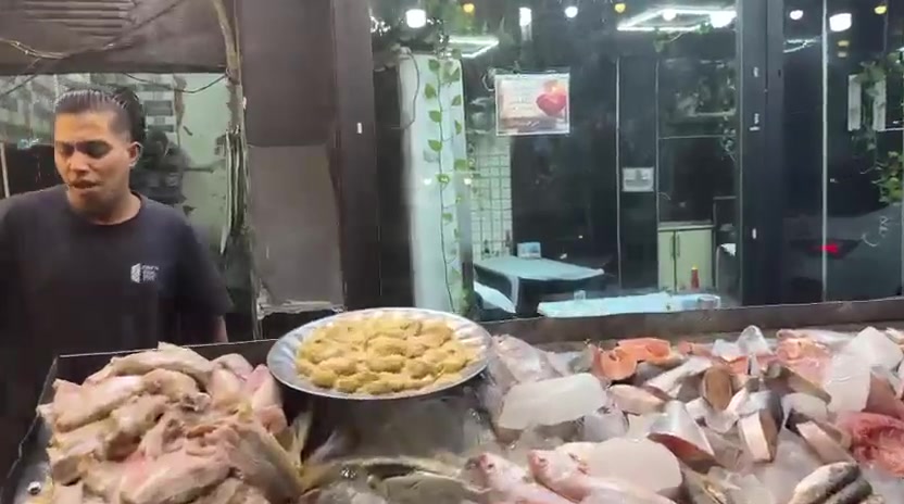 اسماك نونو الأعظمية شارع المطاعم مقابيل جامع ابو حنيفه 
اكلهم طيب كلش الله شاهد النضافه فول العروض مالتهم رخيصه خلي ياكل الفقير الله يرزقكم أن شاءالله يوجد خدمه ويفتح المطعم من الساعه 11الصبح الى3الفجر توصيل كافه المناطق ***********
